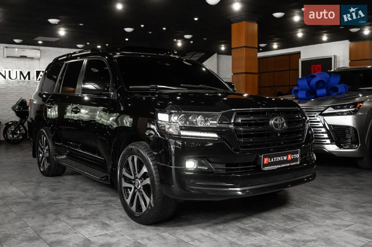 Toyota Land Cruiser 2018 200 (2nd FL) • 4.5D AT (249 к.с.) AWD • Excalibur