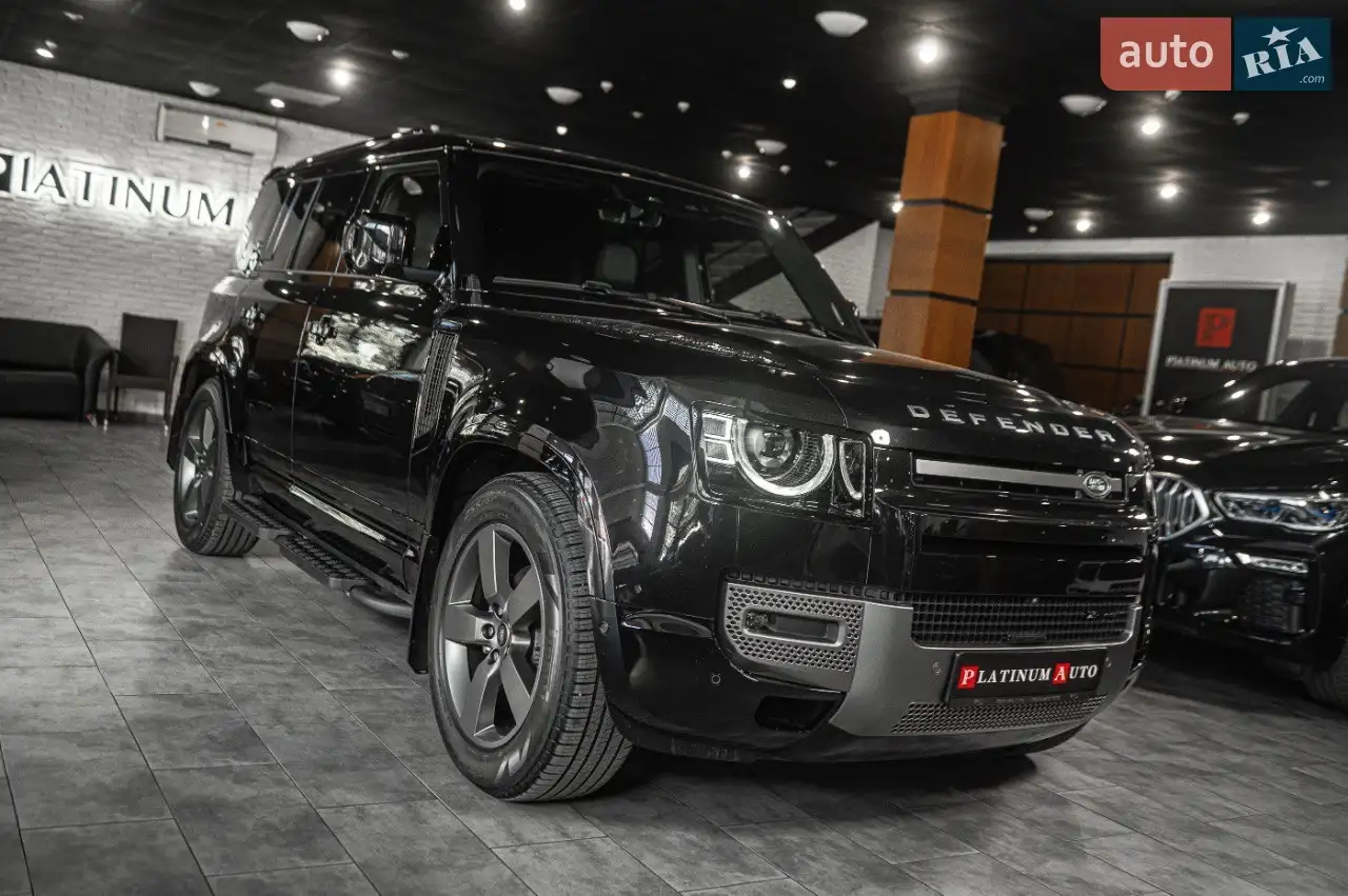 Land Rover Defender 2022 II покоління • 110 D250 AT (250 к.с.) • X-Dynamic SE