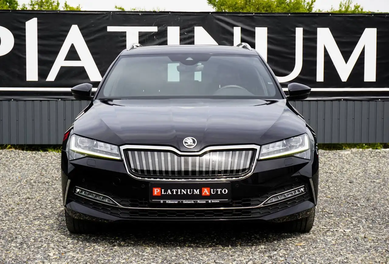 Skoda Superb Combi iV 2021 | 1.4 TSI бензин + гібрид (PHEV) | Повний набір опцій | Laurin & Klement