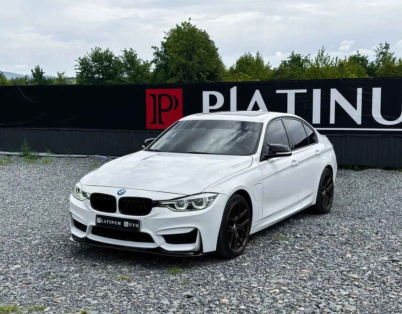 BMW 330e M Sport 2017