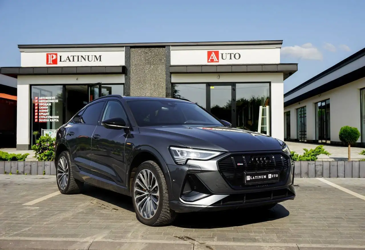 Audi e-tron 55 quattro S line 2021