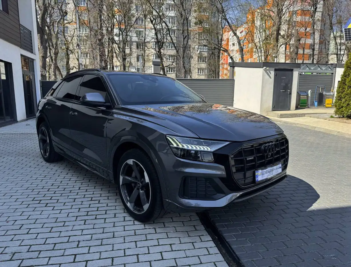 Audi Q8 2021 | 3.0 дизель
